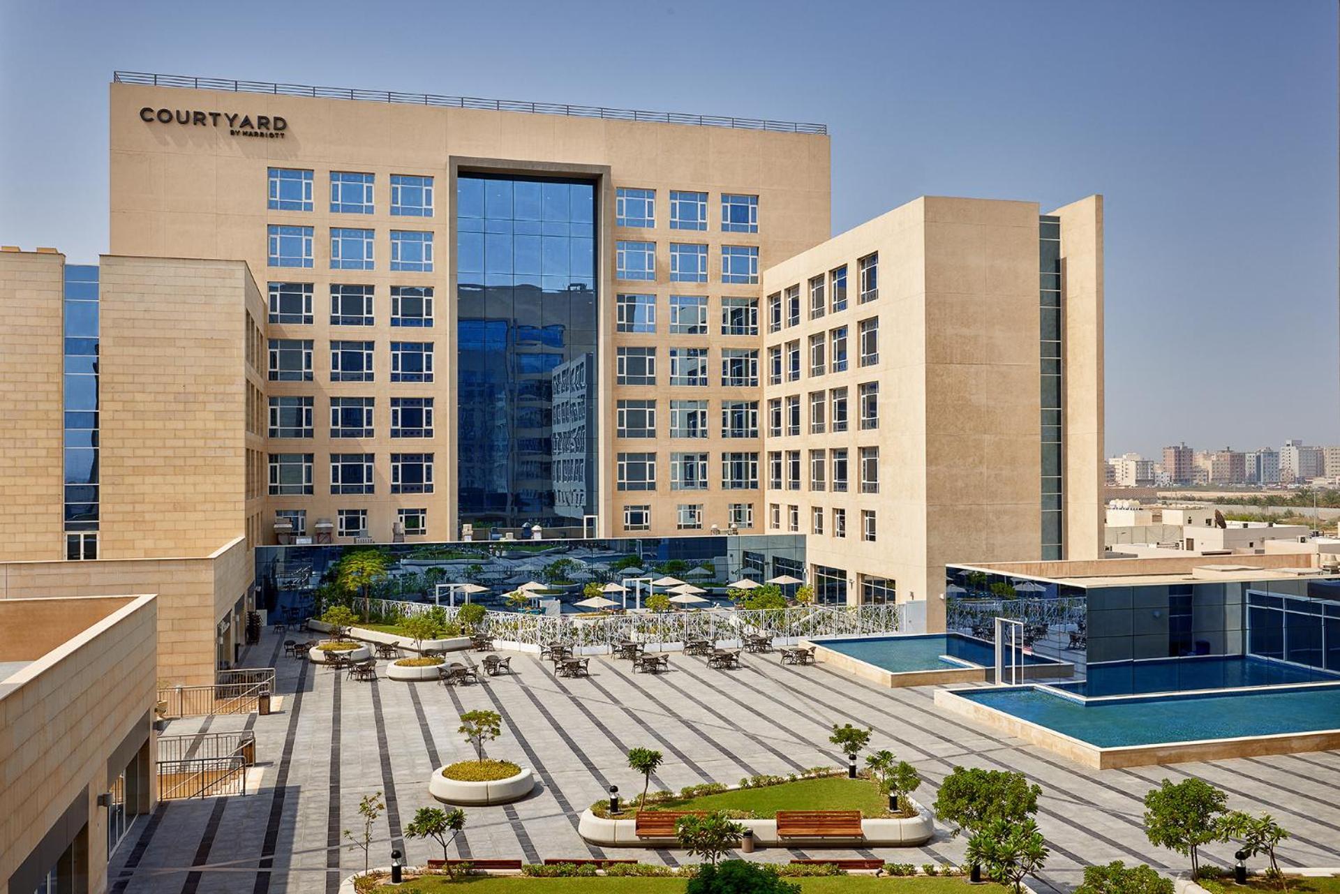 Готель Courtyard By Marriott Jubail Екстер'єр фото